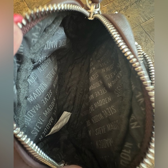 Steve Madden Burgundy Bmaxima Crossbody Bag - Picture 6 of 7